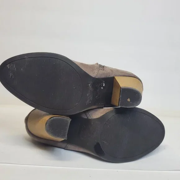 Qupid Taupe Ankle Laser Cut Stacked Heel Side Zip Women's Botties US 8 - Picture 6 of 6